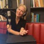 Gillian Anderson Instagram - On today's @curio.io episode, we learn about coral reefs and what is being done to ensure their survival. 🐡🐠🐟 Written by Rowan Moore Gerety for @wired. 🎧 Listen now, link in bio. #WhatDoIKnow #CurioOriginal