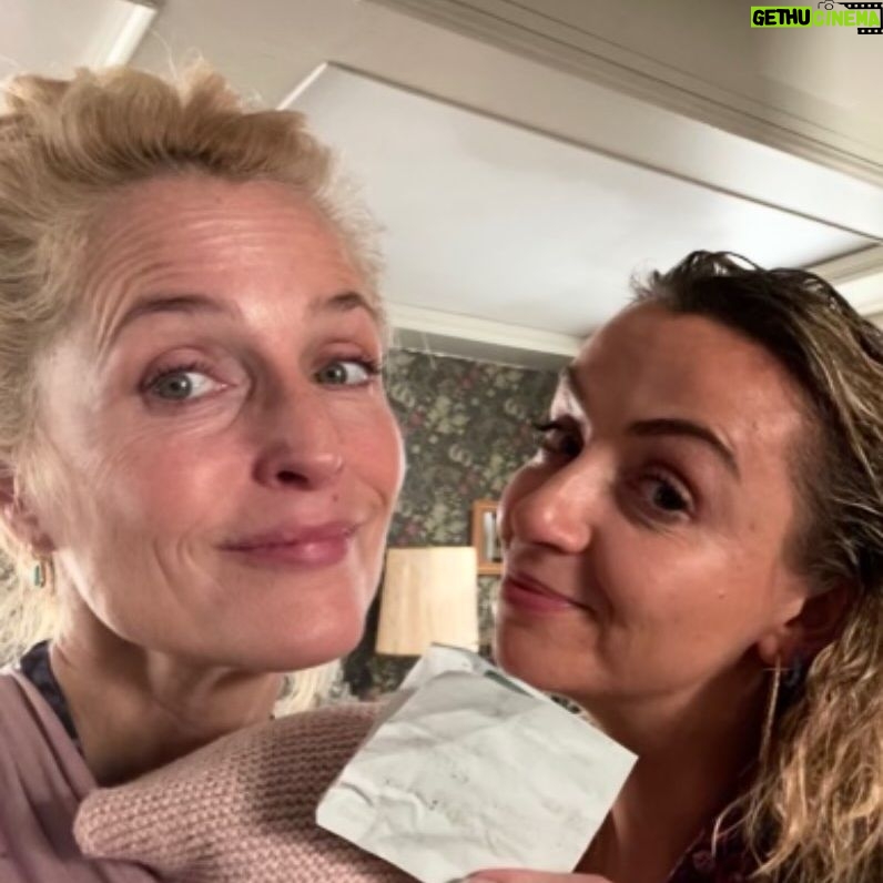 Gillian Anderson Instagram - sister sister @lisamcgrillis @sexeducation