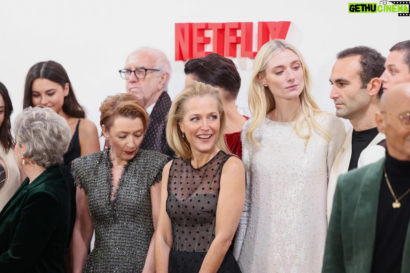 Gillian Anderson Instagram - Celebrating a wonderful six years of @thecrownnetflix π Styling: @marthaward Dress: @moniquelhuillier Jewellery: @boucheron Shoes & bag: @maisonvalentino Make up: @melartermakeup Hair: @nickirwinhair