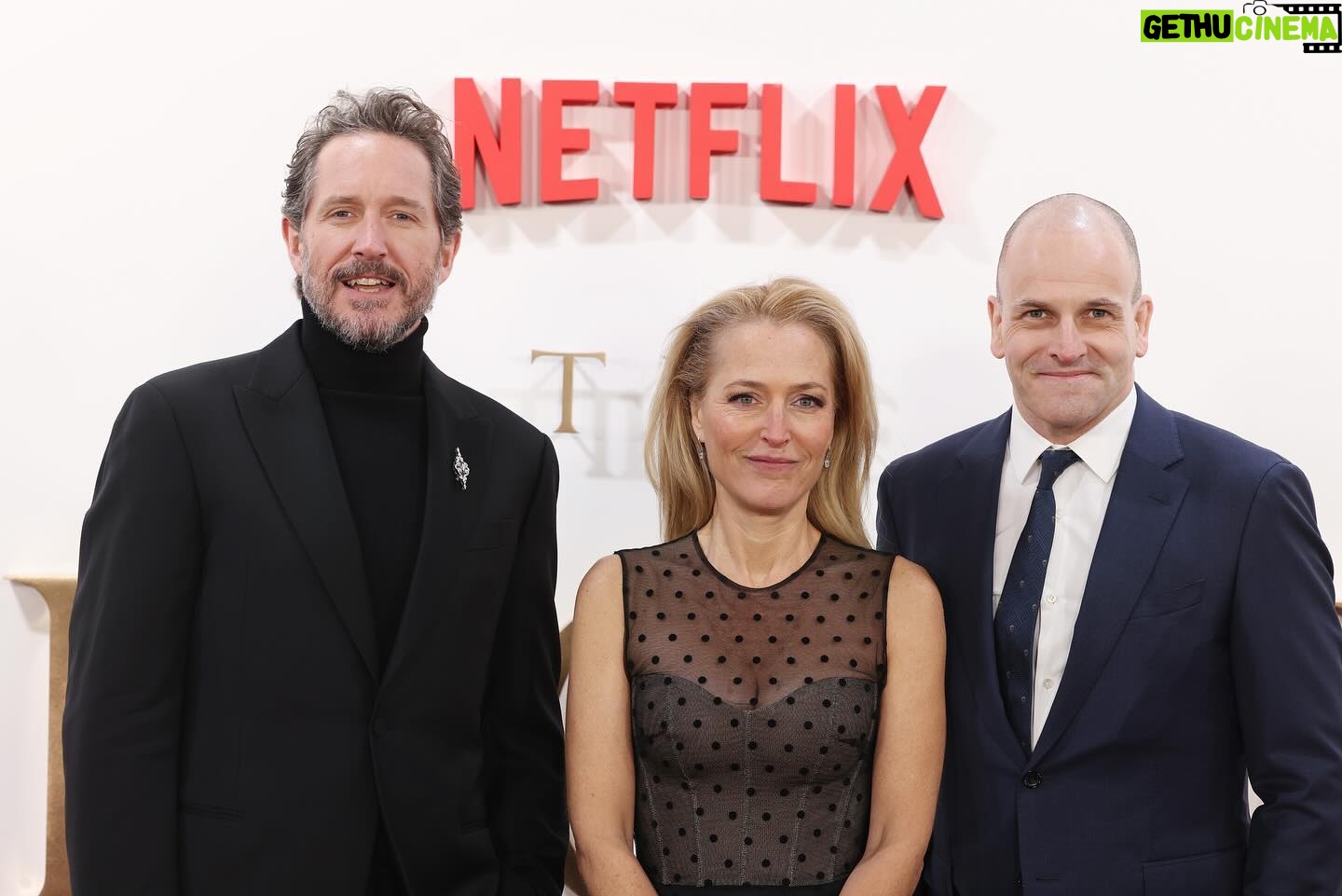 Gillian Anderson Instagram - Celebrating a wonderful six years of @thecrownnetflix π Styling: @marthaward Dress: @moniquelhuillier Jewellery: @boucheron Shoes & bag: @maisonvalentino Make up: @melartermakeup Hair: @nickirwinhair