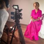 Gillian Anderson Instagram - Behind the scenes with @glamouruk 🌸 (full video on story!)