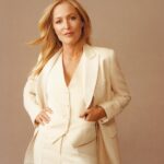 Gillian Anderson Instagram - Three fabulous reasons to watch 🎬 Scoop. Now playing on Netflix. 📸 @nickthompsonstudio