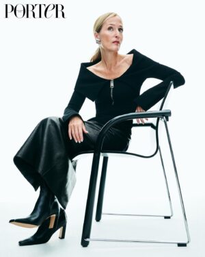 Gillian Anderson Instagram - @portermagazine

Photographer: @philip_messman
Casting: @theannabelbrog @olivesw
Content Director: @alcaselyhayford
Photographer: @philip_messman
Art Director: @iamviettran @kelly0n
Hair: @jamesrowehair
Makeup: @florriewhitemakeup
Styling: @cblazeby
Nails: @jessicathompsonnails
Words: @katie_berrington