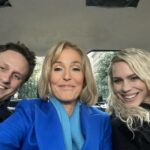 Gillian Anderson Instagram - First time getting smuggled into the palace!