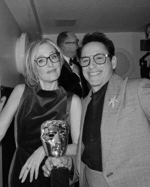 Gillian Anderson Instagram - what a night @bafta
