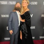 Gina Carano Instagram - Here we go!! #TerroronthePrairie premier!! ❤️‍🔥❤️‍🔥❤️‍🔥 @realdailywire @dailywireentertainment @bonfirelegend