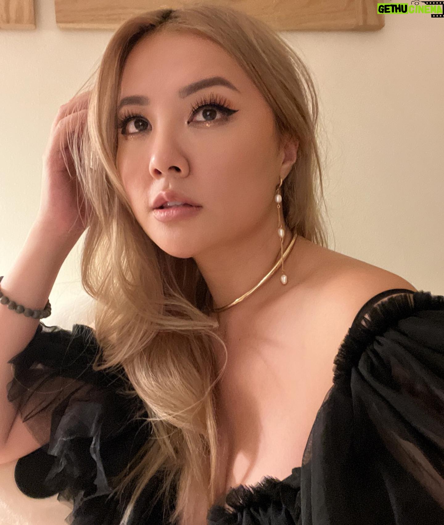 Gina Darling - 16.5K Likes - Dyed my hair a milk tea color 😍 My hair stylist @kimi_hair_color is amazing. This is my new favorite color. Not too brown. Not to blonde ❤️