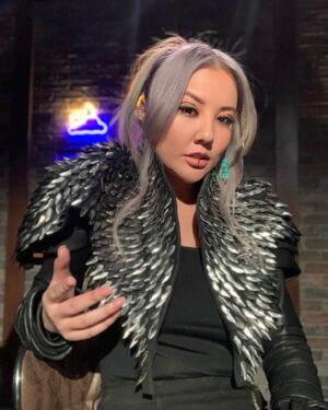 Gina Darling Instagram - Bend the knee to Oneira Kef⚔️ I cannot tell you how much I love Dungeons and Dragons now!

All wardrobe pieces I wore on Invitation to Party is from the incredible @gelarehdesigns. Use code GINA2022 for $ off.