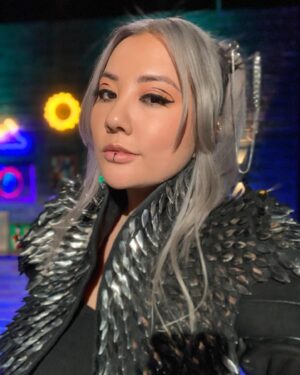 Gina Darling Instagram - Bend the knee to Oneira Kef⚔️ I cannot tell you how much I love Dungeons and Dragons now!

All wardrobe pieces I wore on Invitation to Party is from the incredible @gelarehdesigns. Use code GINA2022 for $ off.
