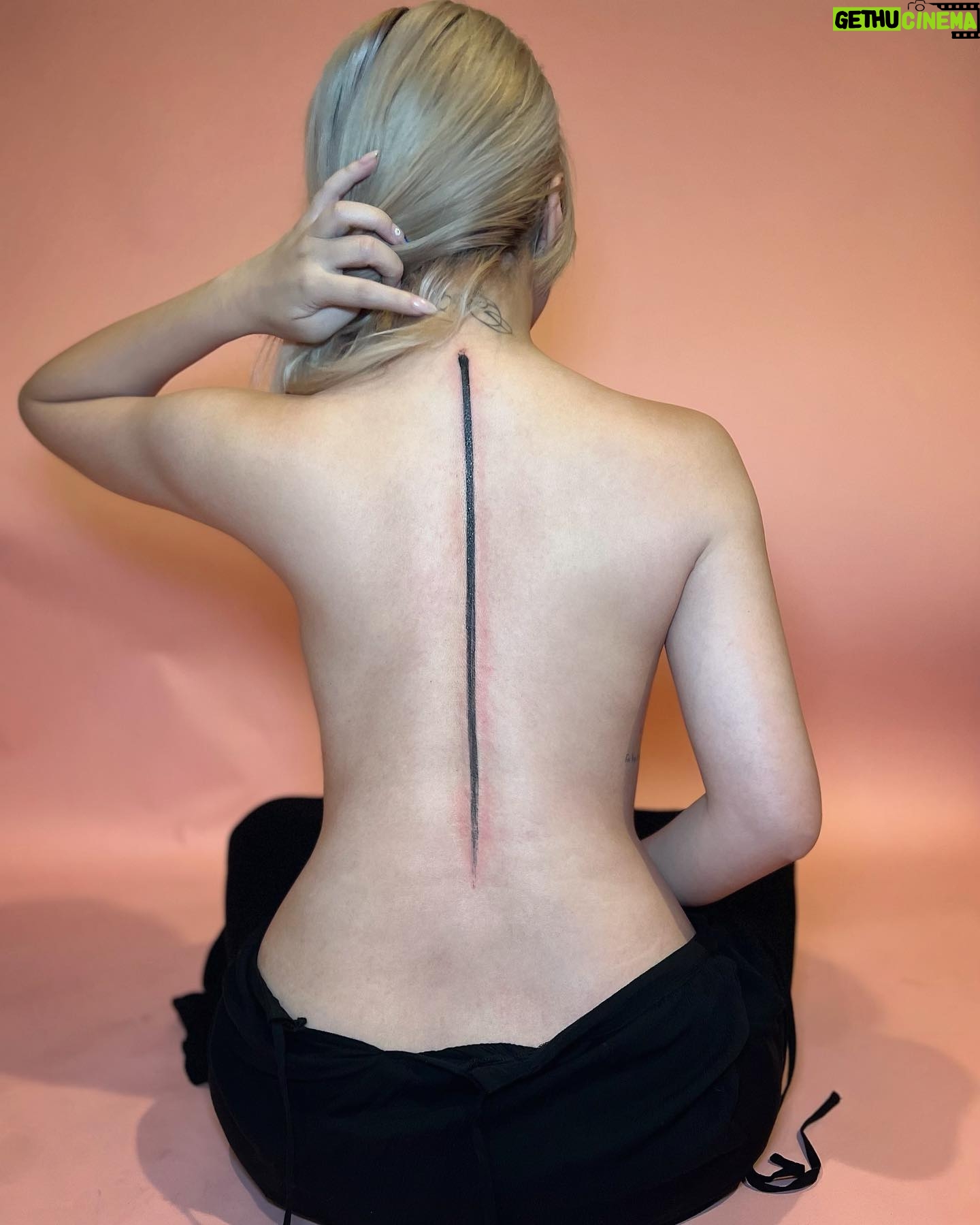 Gina Darling - 33.9K Likes - Had a brush with death and a stroke of luck.
Brush stroke tattoo done by celebrity artist @lucymytattoo at the legendary @mytattooandpiercing shop.
This marks tattoo #10. Finally balanced out. I love that it accentuates the curves of a woman’s body.