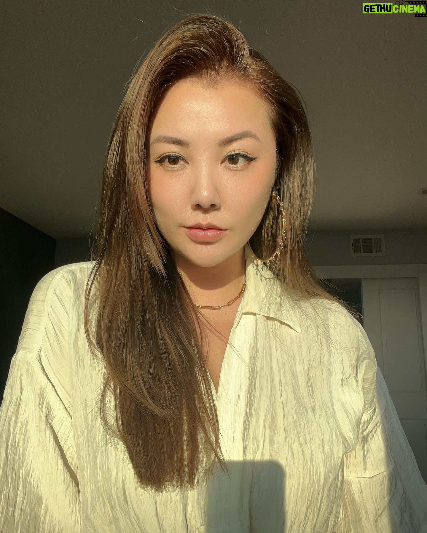 Gina Darling - 16K Likes - Hi! I’m brunette now 🥰
Done by the best hairstylist in LA/SGV: @kimi_hair_color