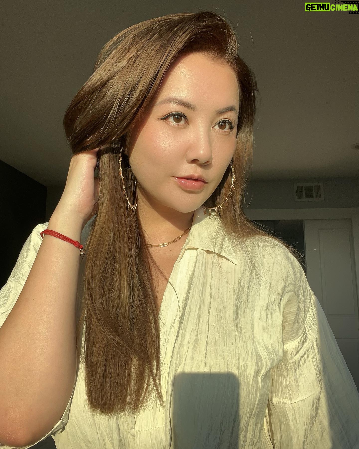 Gina Darling - 16K Likes - Hi! I’m brunette now 🥰
Done by the best hairstylist in LA/SGV: @kimi_hair_color