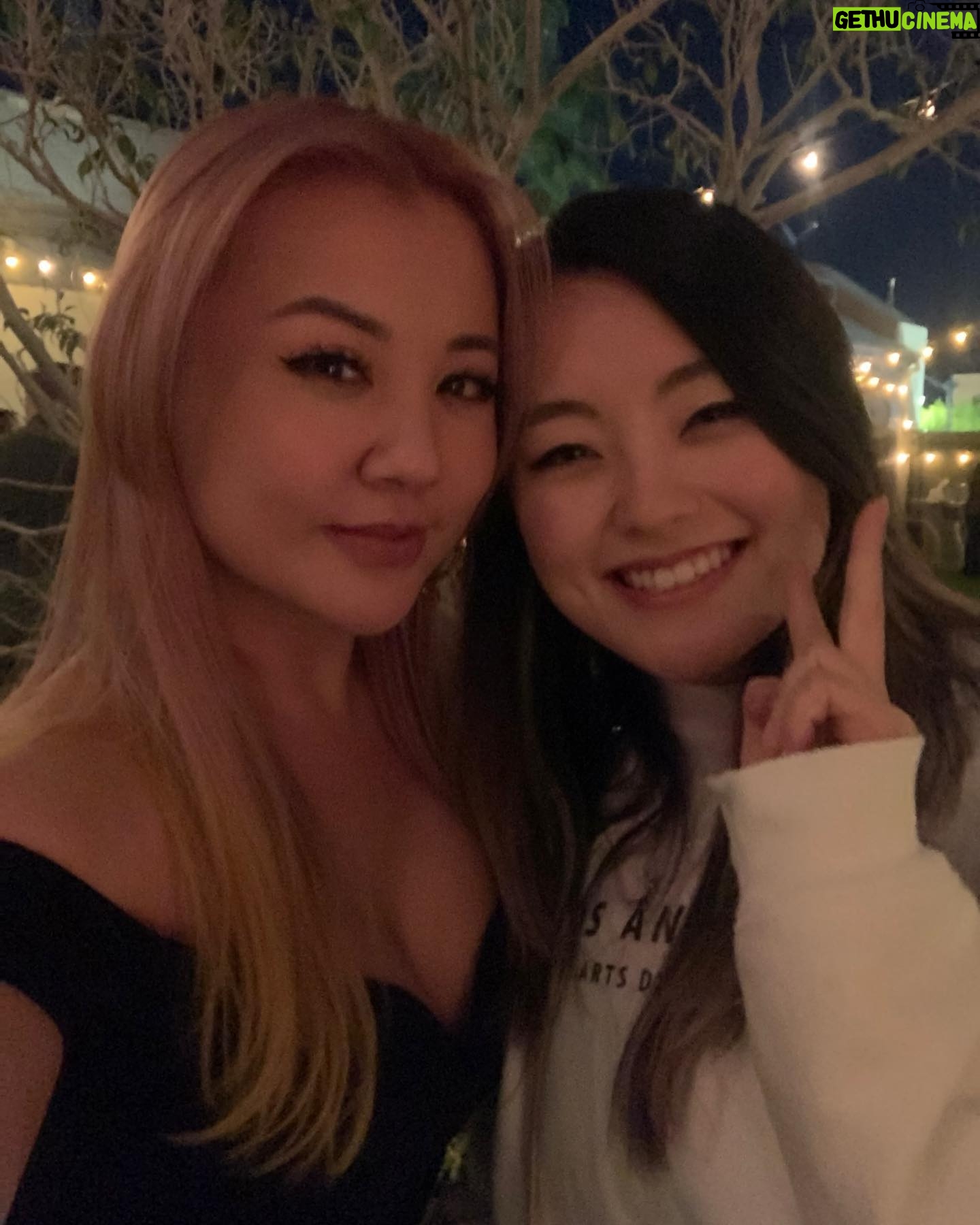 Gina Darling - 32.7K Likes - The Streamer Awards was a blast. Beautiful new hair color done by @kimi_hair_color! Here’s a photo dump full of cuties hehe 💖