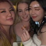 Gina Darling Instagram - The Streamer Awards was a blast. Beautiful new hair color done by @kimi_hair_color! Here’s a photo dump full of cuties hehe 💖
