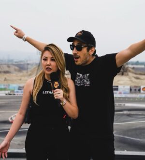 Gina Darling Instagram - Fast cars and TV shows. What more can you ask for? 🖤Oh also Kassem G @gmessak

Photos: @christianthooo