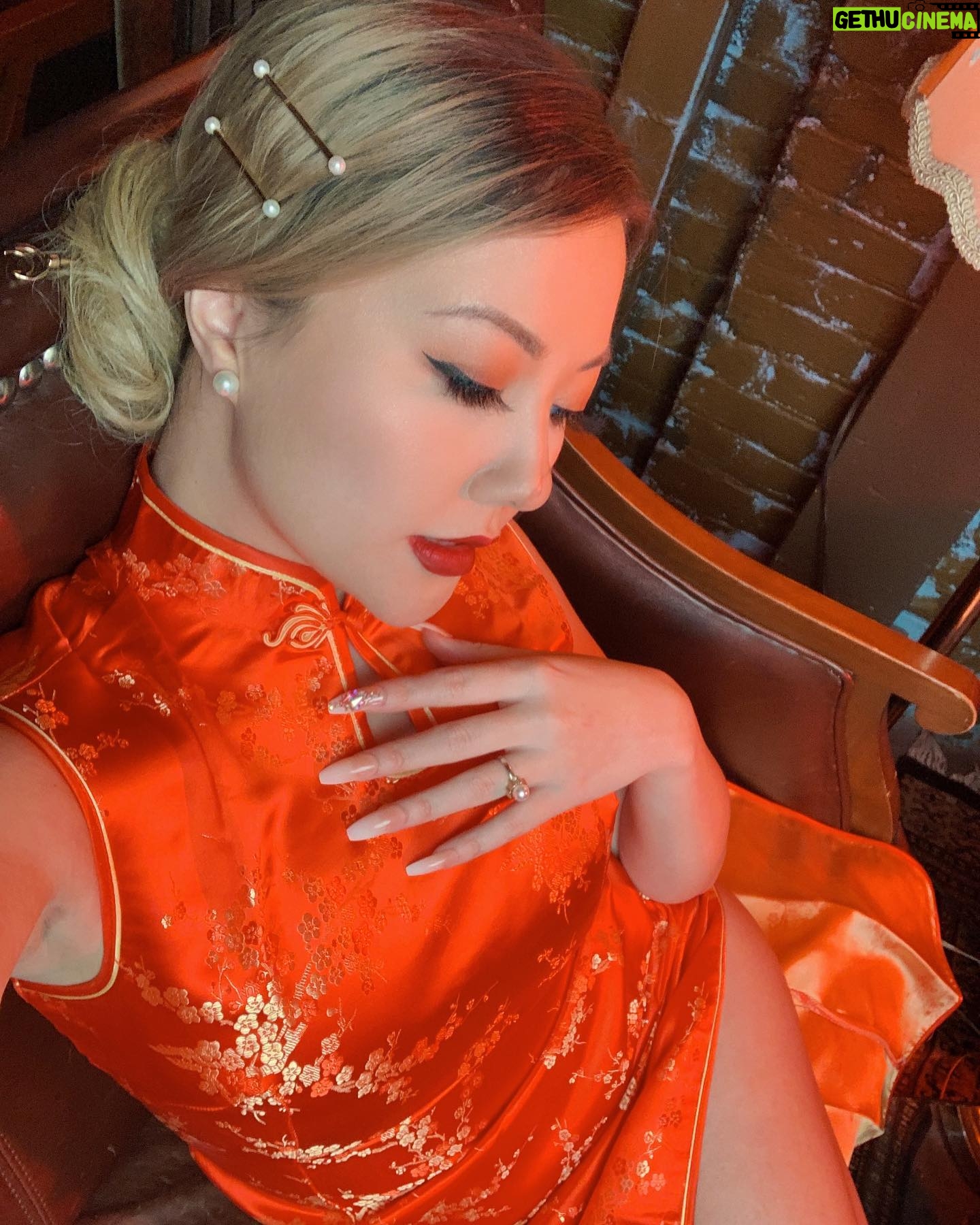 Gina Darling - 24.8K Likes - Happy Lunar New Year! May the year of the Tiger bring you joy, health, and prosperity! ❤️🐯