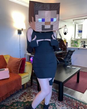 Gina Darling Instagram - S…s…Steve-senpai. Can you pls make my bedrock? UwU 💕💕