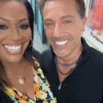 Gino D’Acampo Instagram – Gino has a very important question for Alison… 🧁

#ThisMorning #GinoDAcampo #AlisonHammond