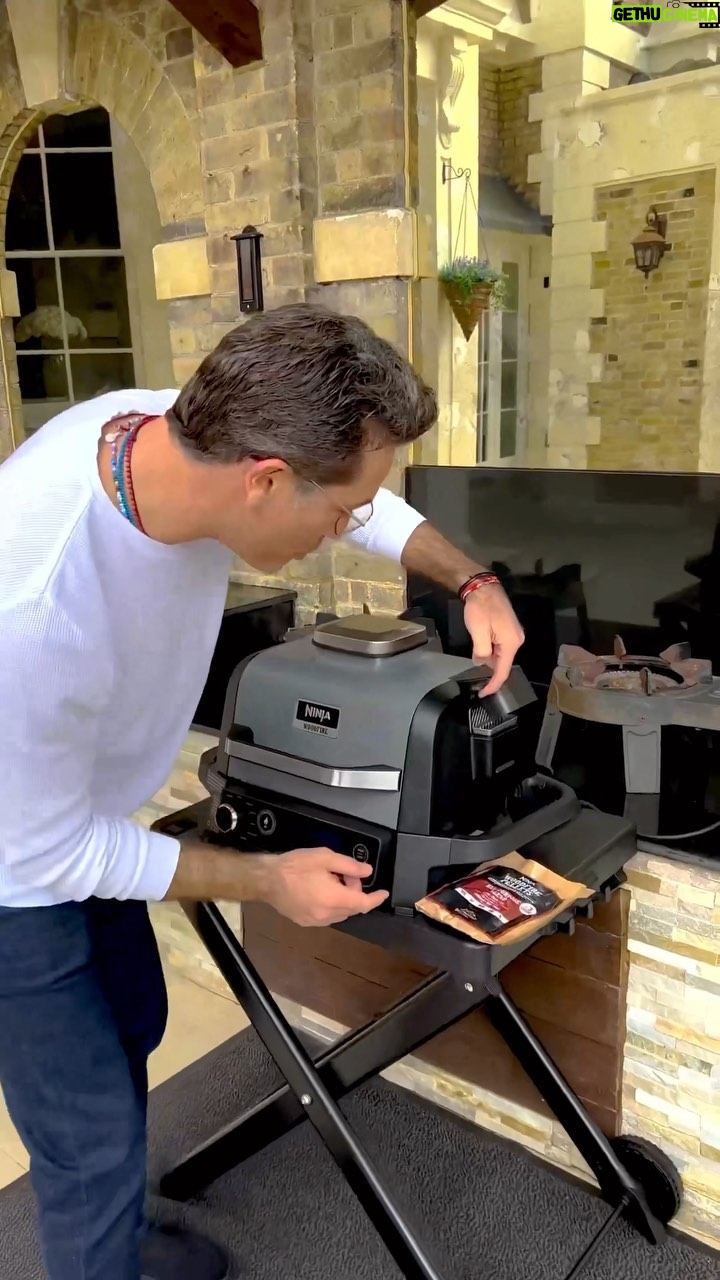 Gino D'Acampo - 13.9K Likes - Ciao guys, how you doing? I am so excited to announce my partnership with @ninjakitchenuk to bring you the fantastic Ninja Woodfire Electric BBQ Grill & Smoker... This product is perfect for any outdoor occasion and the variety of recipes you can cook is endless... Stay tuned for more... #ad #GrillwithNinja
GDx