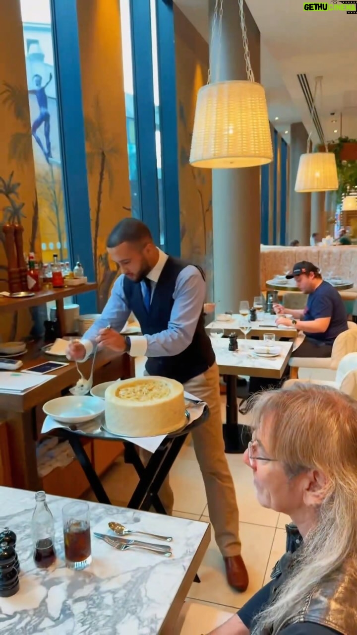 Gino D'Acampo Instagram - My beautiful restaurant in Manchester in full swing after opening last week… Your comments have been fantastic and we can’t wait to welcome you… @gino.manchester #Manchester GDx