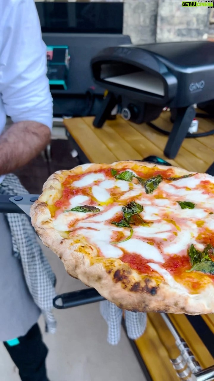 Gino D'Acampo Instagram - Minimum effort, maximum satisfaction. Perfect pizza lunch with the family using @ginopizzaovens … Ovens and accessories are available now at ginopizzaovens.com… 😎 #GinoPizzaOvens #ad #Pizza GDx