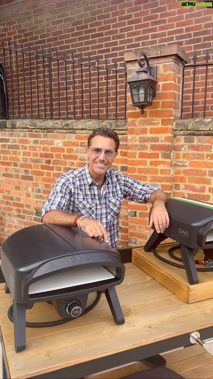 Gino D'Acampo - 13.5K Likes - Ciao a tutti, how you doing? If any international distributors are interested in working with me at @ginopizzaovens , please email ‘international@ginopizzaovens.com’… 😎 #GinoPizzaOvens
GDx