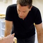 Gino D’Acampo Instagram – Who says a young man can’t kiss an older lady, especially one as fantastic as Giulia! Gino’s Italy is back on tonight, at 7:30pm on @itv … #GinosItaly
GDx