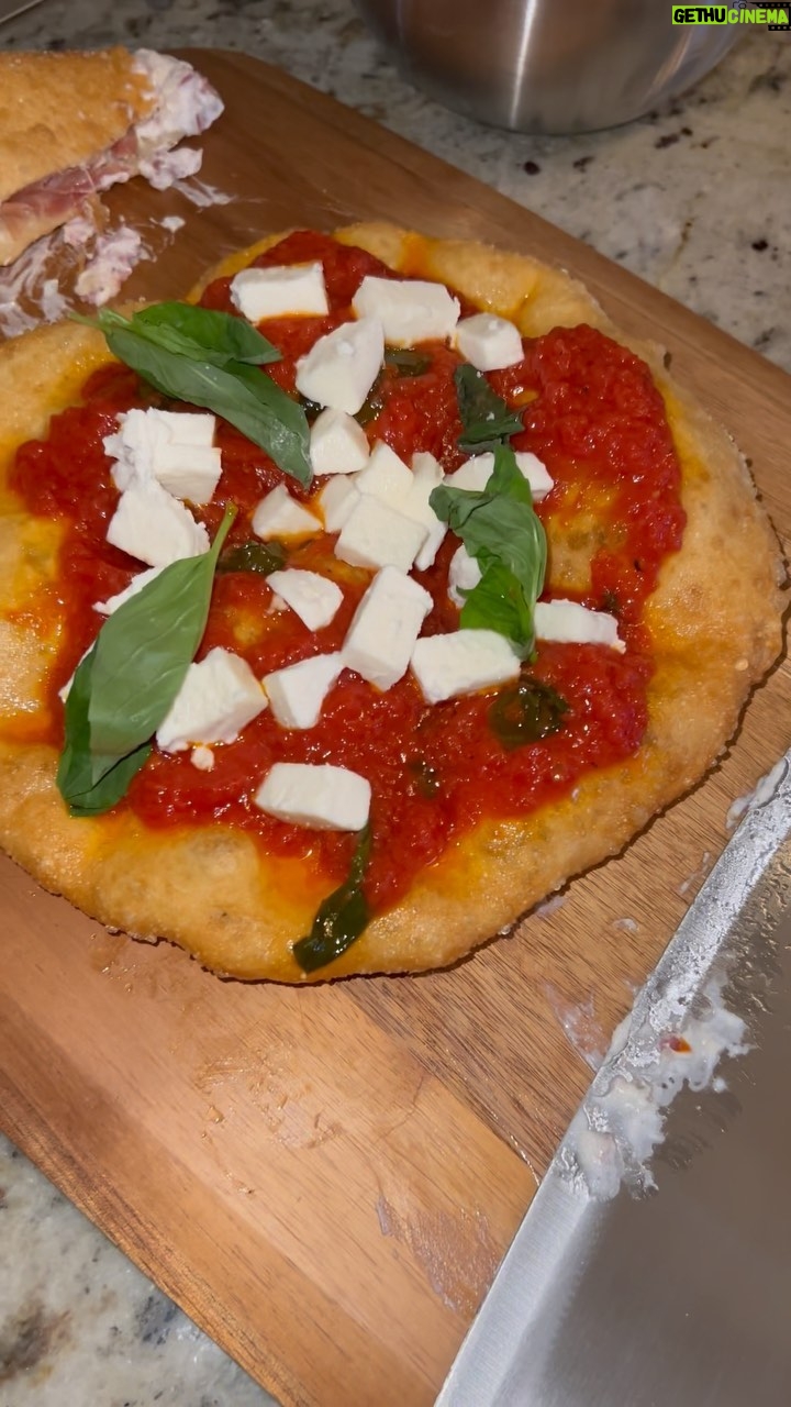Gino D'Acampo Instagram - Pizza Montanara night with my boys @lucidacampo & @roccodacampo … You just can’t beat it…. GDx