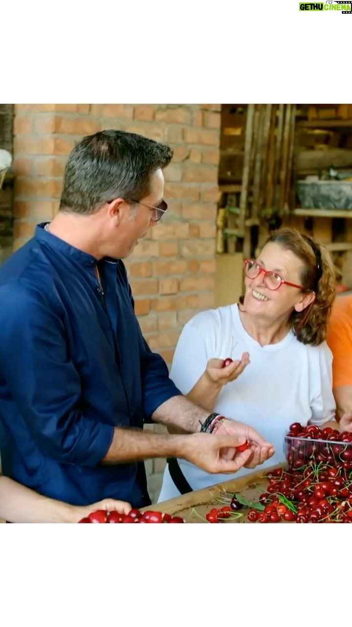 Gino D'Acampo Instagram - Ciao guys, how you doing? I am so excited to announce that tonight at 7:30pm on @itv I am back in Italy! This series was really about honouring all the women in my life - and I can’t wait for you to see it… #GinosItaly GDx