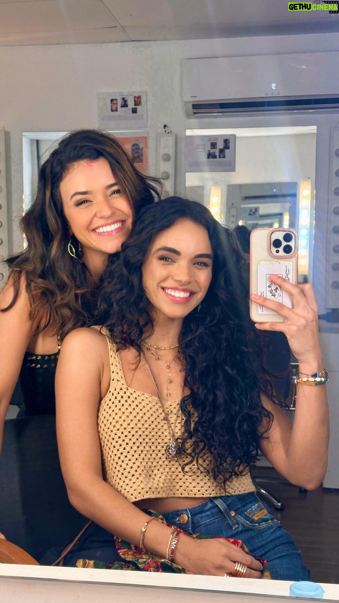Giovana Cordeiro - 89.2K Likes - E se Luna e Selena fossem uma
dupla? Eu apoio hein? 👀 Jefinho que se cuide! 😂