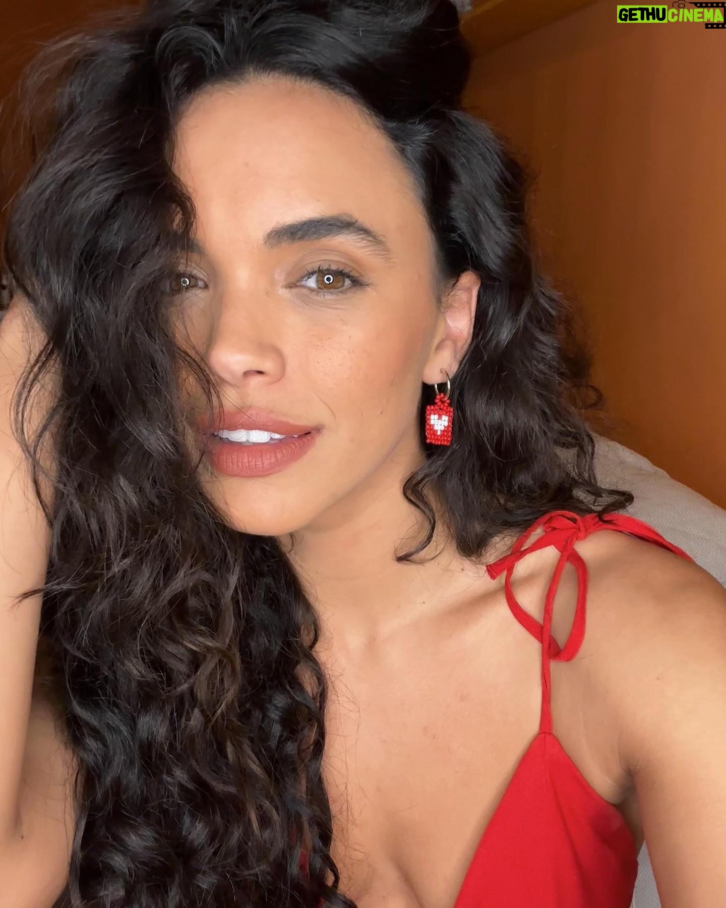 Giovana Cordeiro - 96.1K Likes - ❣️