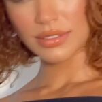 Giovana Cordeiro Instagram – Já já estarei no @showdavida contando sobre o filme “Meu Sangue Ferve por Você”, um romance arrebatador há mais de 40 anos de Sydney Magal e Magali ❤‍🔥

É uma história que vai fazer você rir e se apaixonar, e estreia nas telonas no dia 30 de maio. 🎥🍿

#OMeuSangueFervePorVoce #SidneyMagal #Cinebiografia #CinemaBrasileiro