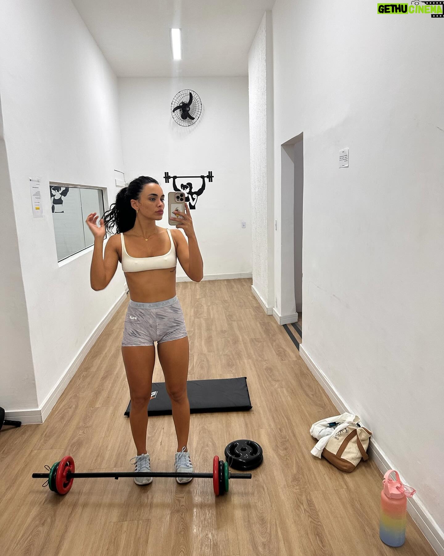 Giovana Cordeiro - 37.9K Likes - dia a dia 🌺