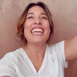 Giselle Itié Instagram - um pouquinho de hoje. muito dos últimos meses. e o grande “mistério” do quanto a gente falhou. toc toc a humanidade anda por aí?!