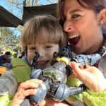 Giselle Itié Instagram - un poquito de nosotros no Mexico Lindo y Querido. viajar com uma criança é bem ameaçador. claramente ameaça seu equilíbrio emocional. ainda mais, quando a mãe foca em uma educação com respeito e não com obediência. criar uma criança que questiona a sociedade faz com que o criador quase faleça no caminho. ahhahah 🫠 mas este é o meu foco criar uma pessoa que além de questionar a sociedade, tenha muita empatia e seja gentil, muito gentil com todos.