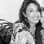 Giselle Itié Instagram - as vezes, ou muitas vezes ou quase sempre vivo no pensamento “ e se amanhã tudo der errado ? “ no seu partir qual sentir seria necessário para ir minimamente em paz e me vem abraços molhados, palavras tantas vezes sentidas, olhares profundos rellenos de amor, quanta vida latente transparente na morte de cada dia “ e se amanhã tudo der errado “ alem de mergulhar na alma da minha cria o que mais me faz me sentir viva? alem de me sentir acolhida pelos meus? escrevi escrevi só pra ter certeza no AME O AGORA porque daqui um segundo pode dar tudo errado* e você partir em um só respiro.