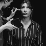 Giselle Itié Instagram – no meio de tanta overdose insana que se chama realidade. existem alguns respiros, onde eleva a alma pro além. minha cria, família e a minha arte me sacodem e me fazem respirar. ter sido convidada pela @acapella.doc foi especial. se conectar pela arte é o que dá sentindo em estar aqui. Brava❤️👏🏽 @renata.sauda ! 📸 by @nanacurti 👏🏽❤️