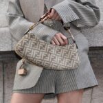 Gisselle Kuri Instagram - It’s The most wonderful time of the year! El e-commerce de @fendi llegó a méxico y no podemos con tanta felicidad 💘 #FendiHoliday ✨