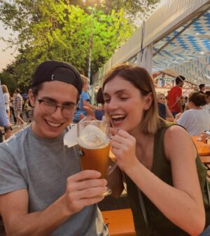 Giulia Guerrini Instagram - 4 años juntos, agradecida a la vida por habernos echo encontrar. 
Compartir con vos, aprender con vos, crecer juntos, viajar juntos.. es lo más hermoso que me haya pasado 🥰 
Ti amo @soyguidomessina ♥️