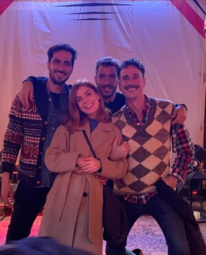 Giulia Guerrini Instagram - Unos recuerdos más de #CieloGrandeT1 para empezar a subir #CieloGrandeT2 🥰😍
Quien quiere ver la T2 ?? 
Los leo ❣️