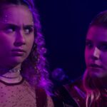 Giulia Nassa Instagram - É sempre uma missão muito difícil escrever pra maior poetisa só 6 dias depois da homenagem que vc faz pra mim… não tenho o repertório tão extenso quanto o seu pra inovar a cada ano que passa. Soa repetitivo, mas é verdadeiro. Você é um ser “humano” extraordinário (“humano” entre aspas porque eu acho que vc é um “ser” que só é, vc já se elevou, tá além do nível humano). Nunca conheci ninguém que equilibrasse tão bem o lado sensível expansivo com o pé no chão e dedicado, você é minha ídola, porque além de sonhar alto como eu, vc sabe correr atrás como eu nunca soube fazer. Você é minha irmã de alma, minha artista favorita, minha dupla pisciana, minha neném… se eu pudesse eu te protegia de todo mal “do mundo lá fora”, assim como você escreveu pra mim uma vez. Sei que os tempos mudam, os interesses se desviam e as vezes os sonhos se desencontram, mas independente de qualquer profissão que a gente for seguir, de qualquer amor ou desamor que venha, de qualquer coisa, de qualquer lugar… “no matter what” “no matter where”, eu SEMPRE vou ficar, eu fico! Te amo incondicionalmente, Bia… e olha que era pra vc ser só uma colega de trabalho, e hoje é um pilar na minha vida 🥹 Te desejo um ciclo mais lindo aí do que o que já passou, que você tenha muitas conquistas, muita música, e muitos boys bonitos (ou seja, boys novos pq esses daí…. KKKKKK) FELIZ DIA MUNDIAL DA BIA!!!!❤️ @musicabia