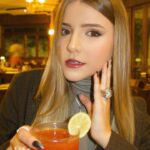 Giulia Nassa Instagram - 🍷🕷️🎞️✨ OVER&OVER @pecorinobr