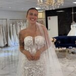 Giuseppa Ciurleo Instagram - Le troisième plus beau jour de notre vie approche après notre rencontre, la naissance de notre fille..🥹 bientôt notre mariage 🤍 je suis fière et heureuse d’être ta future femme @paga_lmsa ✨ (c’était simplement mes essayages, sur cette photo ce n’est évidemment pas ma robe 😁 je la garde surprise pour le jour J 😍 vous me voyez dans quel style de robe ? Plutôt sirène ou princesse ? 🥰 merci @diamonds_byhatimb de me sublimé a chacun de mes précieux événements ✨ #collaborationcommerciale #nonrémunéré