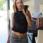 Giuseppa Ciurleo Instagram - J’avoue que j’étais fière de cette photo 😂 pas pour ma trocnhe sur maquillé mais surtout pour le reflet du soleil pile poil sur mon œil j’ai trouvé ça vraiment stylé 😂