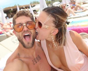 Giuseppa Ciurleo Instagram - Les darons étaient de sortie ☀️💛🤪