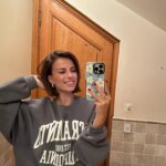 Giuseppa Ciurleo Instagram - Une petite photo improvisé pour tous tous tous vous remercier. Je vous aime ❤️✨🥹