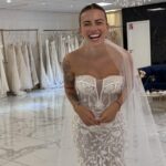 Giuseppa Ciurleo Instagram - Le troisième plus beau jour de notre vie approche après notre rencontre, la naissance de notre fille..🥹 bientôt notre mariage 🤍 je suis fière et heureuse d’être ta future femme @paga_lmsa ✨ (c’était simplement mes essayages, sur cette photo ce n’est évidemment pas ma robe 😁 je la garde surprise pour le jour J 😍 vous me voyez dans quel style de robe ? Plutôt sirène ou princesse ? 🥰 merci @diamonds_byhatimb de me sublimé a chacun de mes précieux événements ✨ #collaborationcommerciale #nonrémunéré