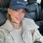 Giuseppa Ciurleo Instagram - Un petit coucou de ma voiture 🤍 je décide de totalement changer mon feed ! Je trouve que ces derniers temps il n’était plus vraiment à mon image pas assez coloré trop sombre alors que j’aime la couleurs et la fraîcheur ! Au final je ne pense pas qu’être une bonne influenceuse c’est à tout prix avoir un feed au couleurs harmonieuse! Alors à partir de maintenant je posterais tout ce que j’aime sans me poser de questions ! Comme je le faisais quand je n’avais pas beaucoup d’abonnés car j’étais tout simplement moi même ! Alors pourquoi changer ça ? ✨ vous êtes d’accord ? En tout cas contente d’être de retour 🤭