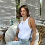 Giuseppa Ciurleo Instagram – A votre avis il se cache une petite fille ou un petit gars dans ce ventre ? 💙 = garçon 💝 = fille