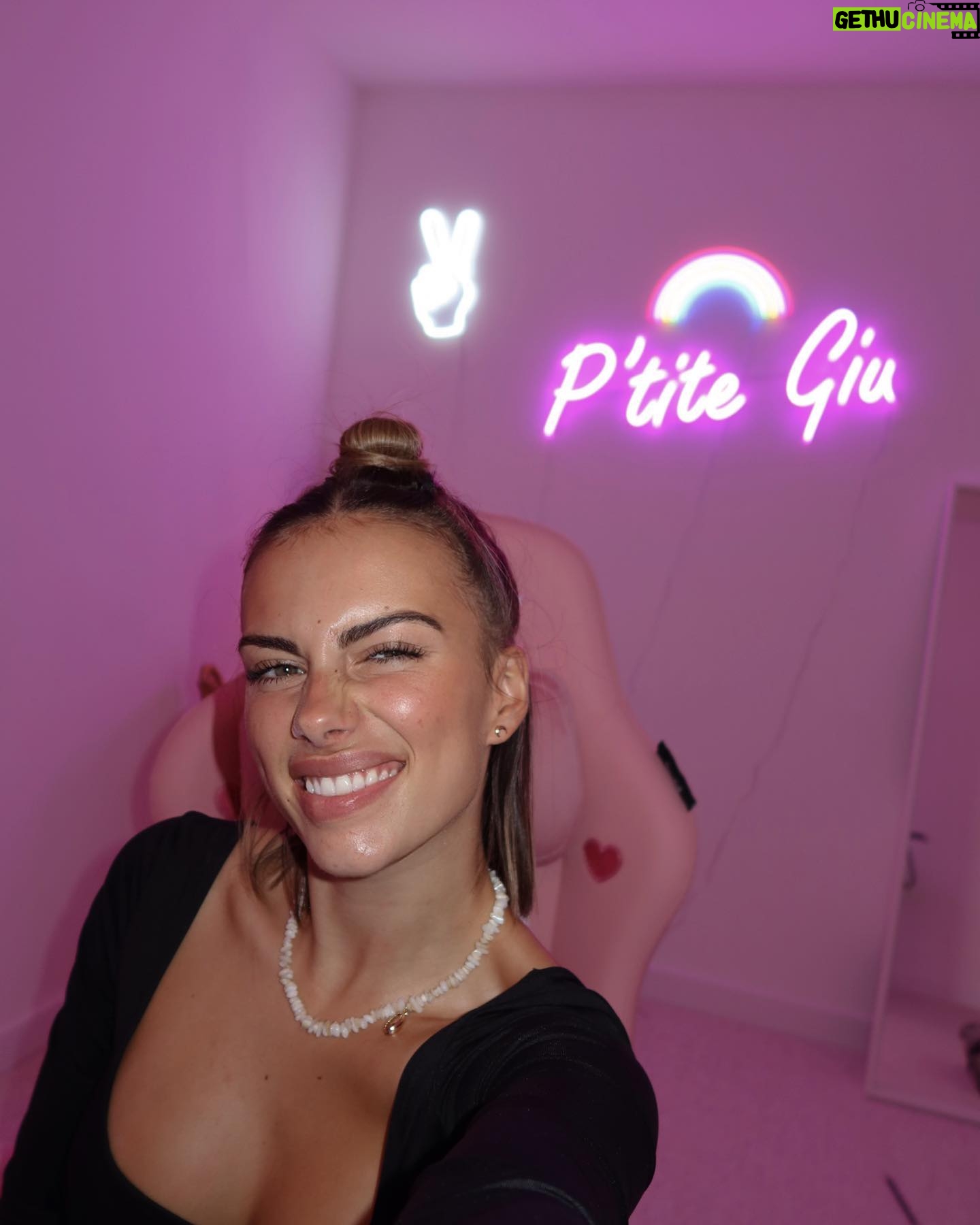 Giuseppa Ciurleo Instagram - Vous imaginez quel genre de contenue ici ? 😍🤌🏼🩷 vous avez le choix et l’imagination ✨🥰